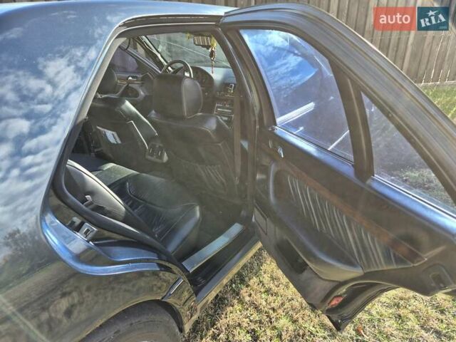 Чорний Мерседес С Клас, об'ємом двигуна 4.2 л та пробігом 500 тис. км за 11000 $, фото 7 на Automoto.ua