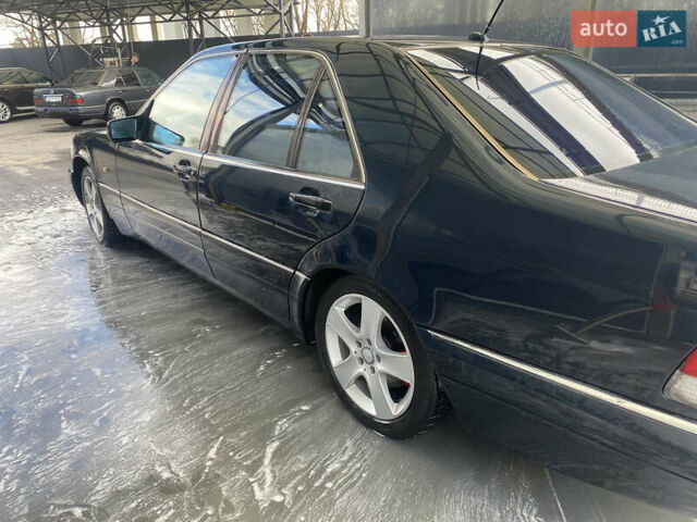 Чорний Мерседес С Клас, об'ємом двигуна 4.2 л та пробігом 499 тис. км за 5000 $, фото 6 на Automoto.ua