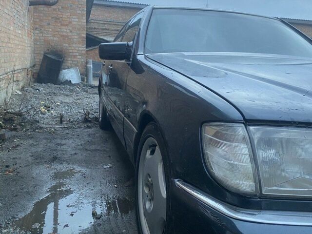 Черный Мерседес С Класс, объемом двигателя 3 л и пробегом 350 тыс. км за 4500 $, фото 4 на Automoto.ua