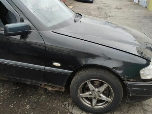 Чорний Мерседес С Клас, об'ємом двигуна 2 л та пробігом 420 тис. км за 950 $, фото 10 на Automoto.ua