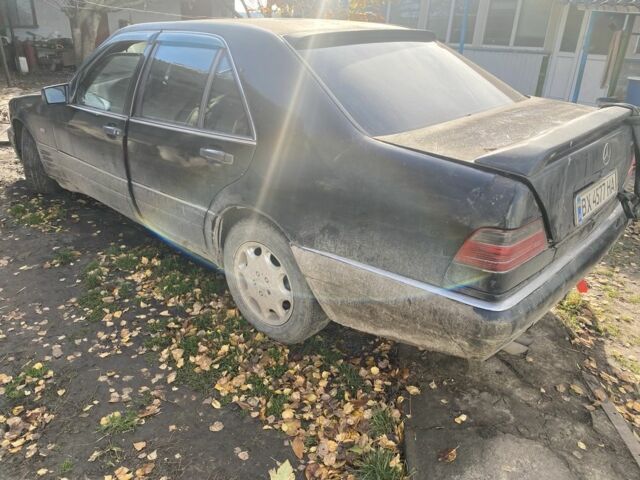 Черный Мерседес С Класс, объемом двигателя 3 л и пробегом 520 тыс. км за 1800 $, фото 3 на Automoto.ua