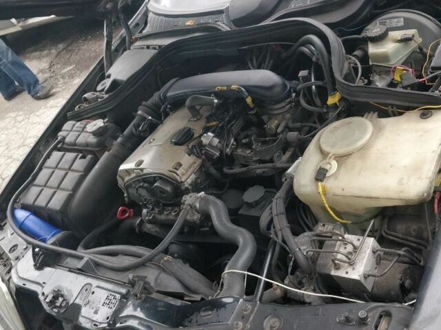Чорний Мерседес С Клас, об'ємом двигуна 2 л та пробігом 420 тис. км за 950 $, фото 7 на Automoto.ua