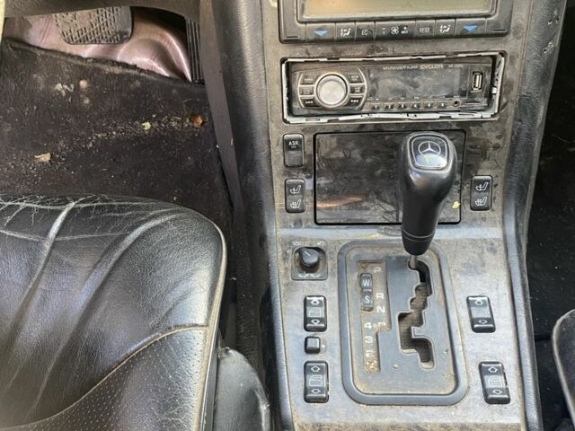 Черный Мерседес С Класс, объемом двигателя 3 л и пробегом 520 тыс. км за 1800 $, фото 11 на Automoto.ua