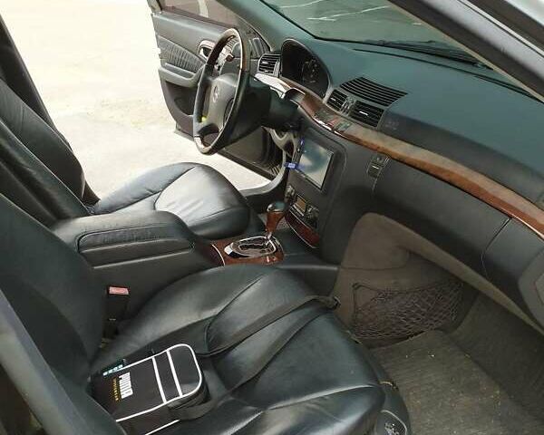 Чорний Мерседес С Клас, об'ємом двигуна 4.3 л та пробігом 268 тис. км за 10000 $, фото 14 на Automoto.ua