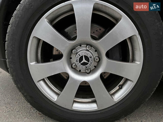 Черный Мерседес С Класс, объемом двигателя 5 л и пробегом 299 тыс. км за 4200 $, фото 10 на Automoto.ua