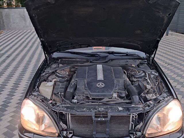 Черный Мерседес С Класс, объемом двигателя 5 л и пробегом 360 тыс. км за 5200 $, фото 18 на Automoto.ua