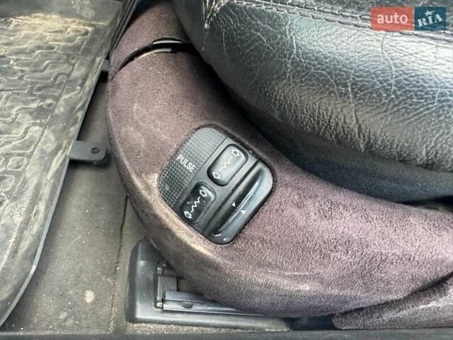 Черный Мерседес С Класс, объемом двигателя 4.97 л и пробегом 299 тыс. км за 6190 $, фото 18 на Automoto.ua