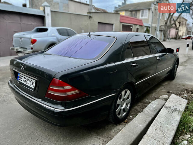 Черный Мерседес С Класс, объемом двигателя 5 л и пробегом 299 тыс. км за 4200 $, фото 3 на Automoto.ua