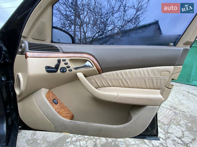 Черный Мерседес С Класс, объемом двигателя 5 л и пробегом 299 тыс. км за 4200 $, фото 21 на Automoto.ua