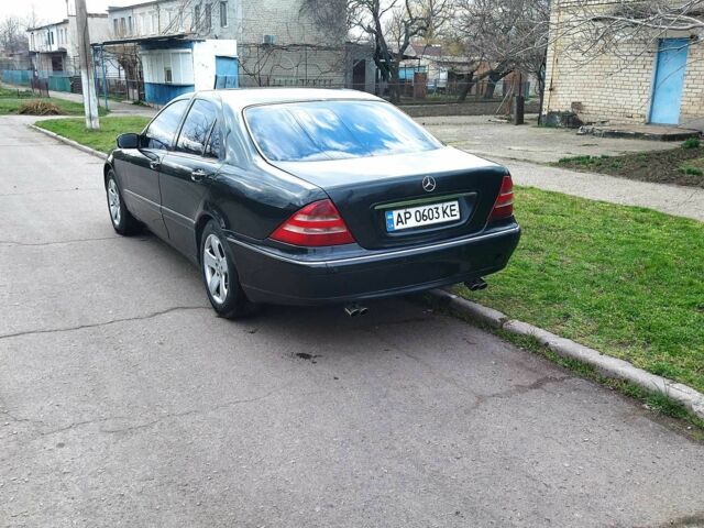 Черный Мерседес С Класс, объемом двигателя 3.2 л и пробегом 300 тыс. км за 3899 $, фото 7 на Automoto.ua