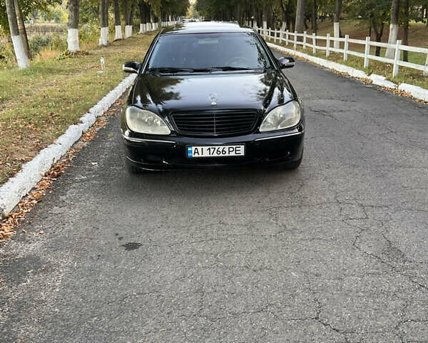 Черный Мерседес С Класс, объемом двигателя 5 л и пробегом 350 тыс. км за 4700 $, фото 1 на Automoto.ua