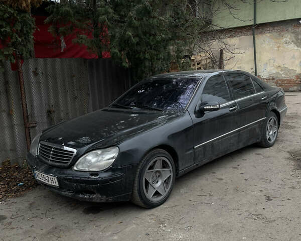Черный Мерседес С Класс, объемом двигателя 4.27 л и пробегом 389 тыс. км за 4700 $, фото 2 на Automoto.ua
