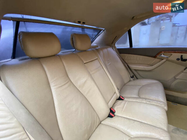 Черный Мерседес С Класс, объемом двигателя 5 л и пробегом 299 тыс. км за 4200 $, фото 20 на Automoto.ua