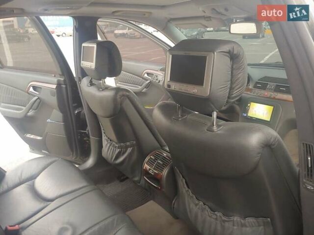 Чорний Мерседес С Клас, об'ємом двигуна 4.3 л та пробігом 268 тис. км за 10000 $, фото 12 на Automoto.ua