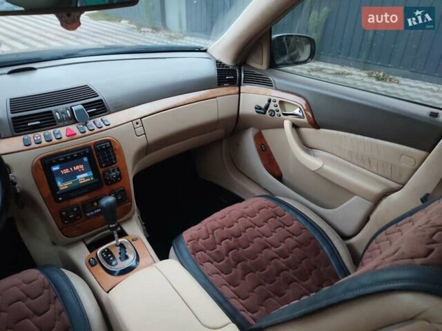 Черный Мерседес С Класс, объемом двигателя 4.97 л и пробегом 360 тыс. км за 5400 $, фото 20 на Automoto.ua