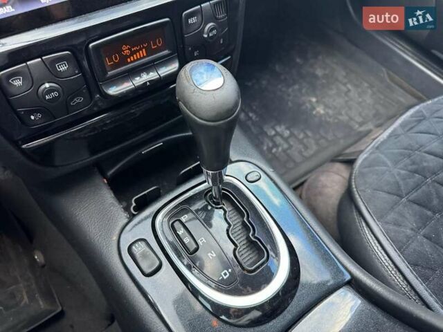 Черный Мерседес С Класс, объемом двигателя 4.97 л и пробегом 299 тыс. км за 6190 $, фото 26 на Automoto.ua