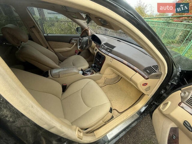 Черный Мерседес С Класс, объемом двигателя 5 л и пробегом 355 тыс. км за 4400 $, фото 9 на Automoto.ua