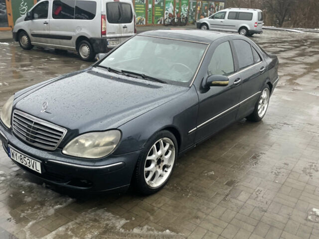 Чорний Мерседес С Клас, об'ємом двигуна 3.5 л та пробігом 500 тис. км за 3500 $, фото 1 на Automoto.ua