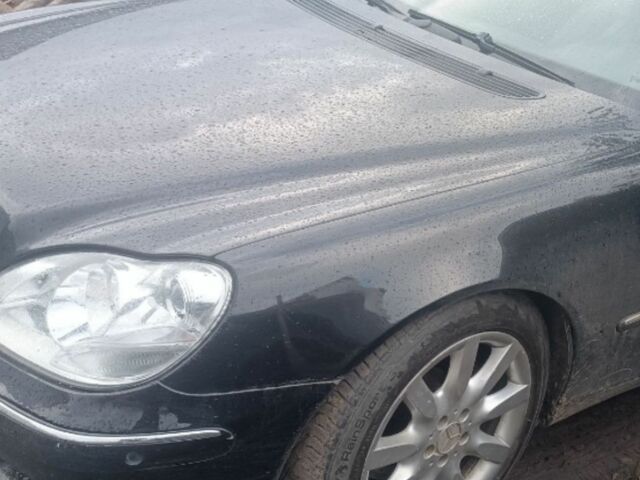 Черный Мерседес С Класс, объемом двигателя 3 л и пробегом 280 тыс. км за 873 $, фото 1 на Automoto.ua