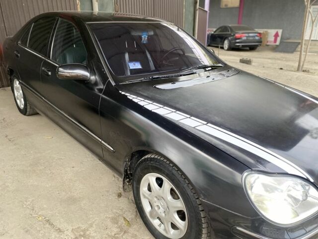 Черный Мерседес С Класс, объемом двигателя 4.3 л и пробегом 350 тыс. км за 6500 $, фото 7 на Automoto.ua