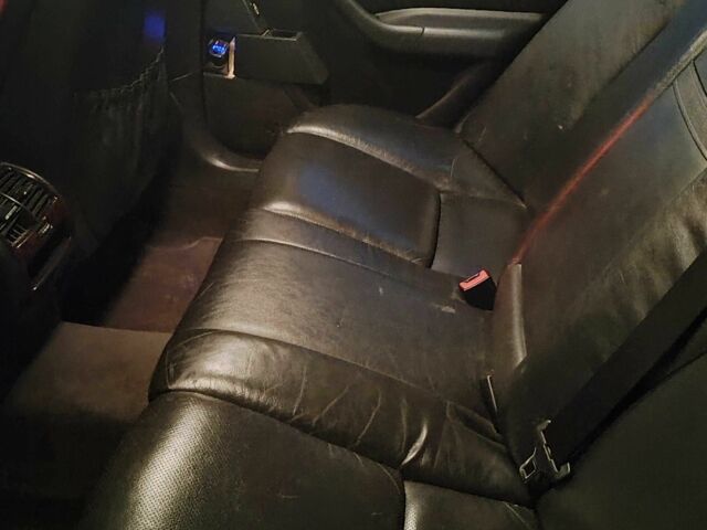 Чорний Мерседес С Клас, об'ємом двигуна 3.2 л та пробігом 430 тис. км за 4500 $, фото 13 на Automoto.ua