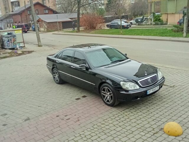 Черный Мерседес С Класс, объемом двигателя 5 л и пробегом 450 тыс. км за 5700 $, фото 6 на Automoto.ua