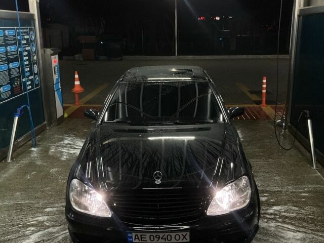 Чорний Мерседес С Клас, об'ємом двигуна 4.3 л та пробігом 220 тис. км за 5300 $, фото 5 на Automoto.ua