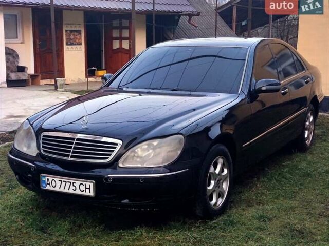 Черный Мерседес С Класс, объемом двигателя 3.2 л и пробегом 300 тыс. км за 4000 $, фото 3 на Automoto.ua