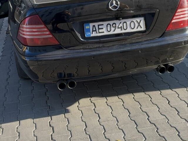 Чорний Мерседес С Клас, об'ємом двигуна 4.3 л та пробігом 220 тис. км за 5300 $, фото 11 на Automoto.ua