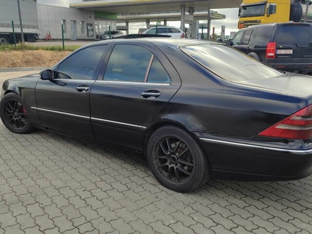 Чорний Мерседес С Клас, об'ємом двигуна 3.2 л та пробігом 430 тис. км за 4500 $, фото 1 на Automoto.ua