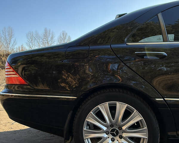 Черный Мерседес С Класс, объемом двигателя 3.2 л и пробегом 325 тыс. км за 7500 $, фото 6 на Automoto.ua