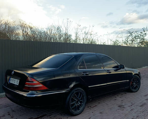 Черный Мерседес С Класс, объемом двигателя 3.2 л и пробегом 400 тыс. км за 4500 $, фото 2 на Automoto.ua