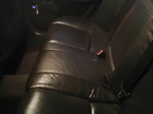 Чорний Мерседес С Клас, об'ємом двигуна 3.2 л та пробігом 430 тис. км за 4500 $, фото 16 на Automoto.ua