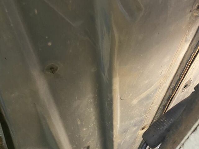 Черный Мерседес С Класс, объемом двигателя 4.3 л и пробегом 350 тыс. км за 6500 $, фото 9 на Automoto.ua