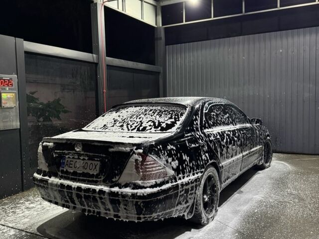 Чорний Мерседес С Клас, об'ємом двигуна 4.3 л та пробігом 220 тис. км за 5300 $, фото 2 на Automoto.ua