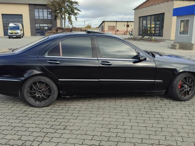 Чорний Мерседес С Клас, об'ємом двигуна 3.2 л та пробігом 430 тис. км за 4500 $, фото 3 на Automoto.ua