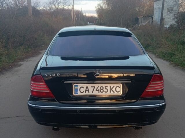 Черный Мерседес С Класс, объемом двигателя 5 л и пробегом 377 тыс. км за 4400 $, фото 2 на Automoto.ua