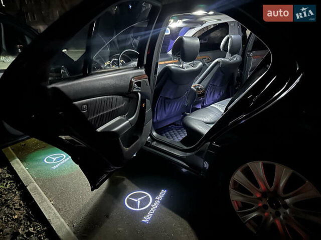 Черный Мерседес С Класс, объемом двигателя 3.2 л и пробегом 325 тыс. км за 7500 $, фото 33 на Automoto.ua