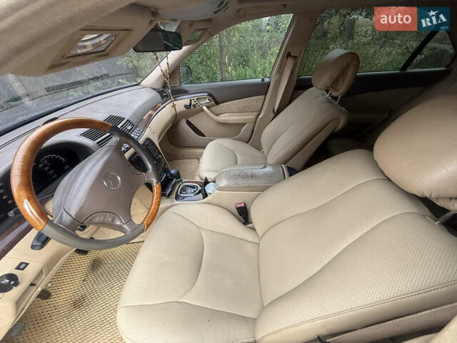 Черный Мерседес С Класс, объемом двигателя 5 л и пробегом 355 тыс. км за 4400 $, фото 15 на Automoto.ua