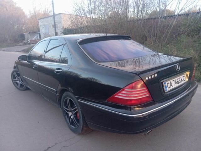 Черный Мерседес С Класс, объемом двигателя 5 л и пробегом 377 тыс. км за 4400 $, фото 3 на Automoto.ua