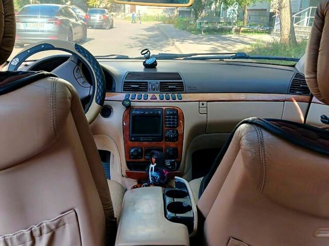 Чорний Мерседес С Клас, об'ємом двигуна 4.5 л та пробігом 298 тис. км за 3500 $, фото 3 на Automoto.ua