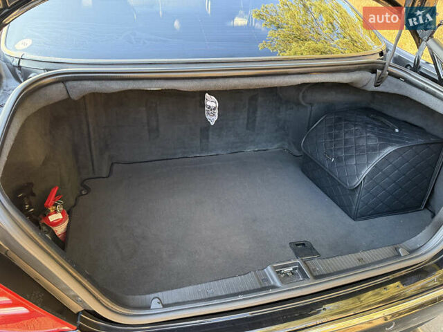 Черный Мерседес С Класс, объемом двигателя 3.2 л и пробегом 325 тыс. км за 7500 $, фото 10 на Automoto.ua