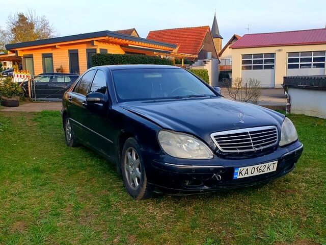 Чорний Мерседес С Клас, об'ємом двигуна 5 л та пробігом 250 тис. км за 3500 $, фото 6 на Automoto.ua