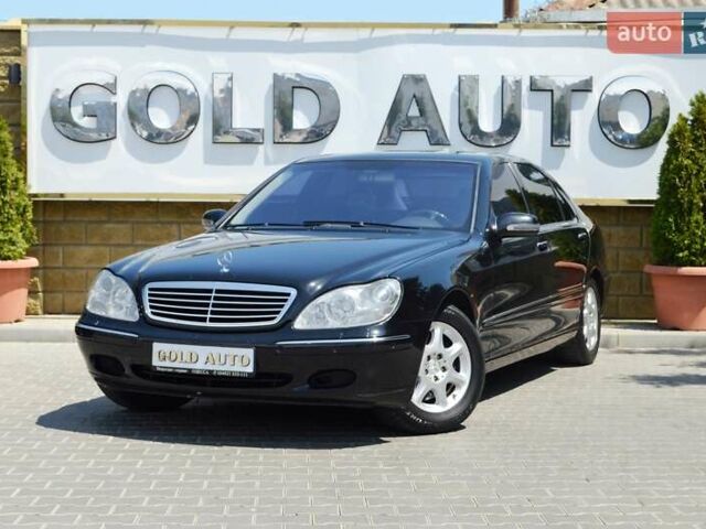 Черный Мерседес С Класс, объемом двигателя 5 л и пробегом 230 тыс. км за 5999 $, фото 4 на Automoto.ua