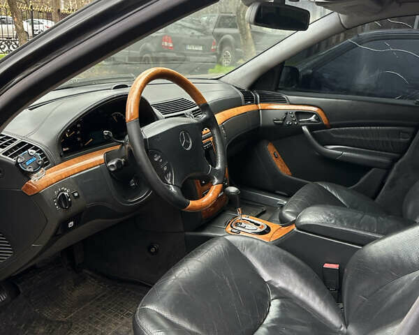 Чорний Мерседес С Клас, об'ємом двигуна 6 л та пробігом 250 тис. км за 4800 $, фото 6 на Automoto.ua