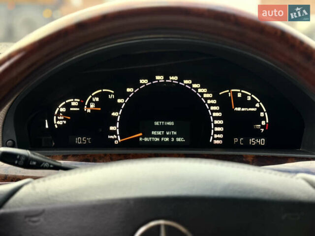 Черный Мерседес С Класс, объемом двигателя 3.2 л и пробегом 340 тыс. км за 5950 $, фото 18 на Automoto.ua
