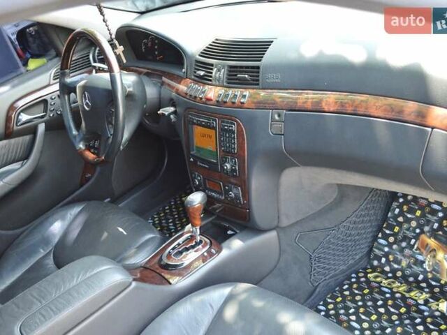 Черный Мерседес С Класс, объемом двигателя 5 л и пробегом 230 тыс. км за 5999 $, фото 27 на Automoto.ua