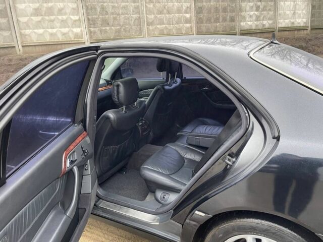 Черный Мерседес С Класс, объемом двигателя 5 л и пробегом 250 тыс. км за 3500 $, фото 8 на Automoto.ua