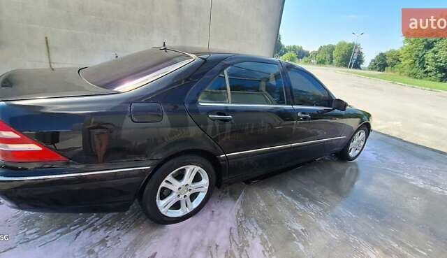 Черный Мерседес С Класс, объемом двигателя 4.3 л и пробегом 497 тыс. км за 4000 $, фото 4 на Automoto.ua