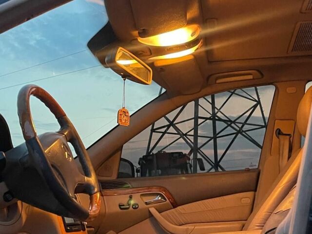 Чорний Мерседес С Клас, об'ємом двигуна 3.2 л та пробігом 375 тис. км за 4200 $, фото 13 на Automoto.ua